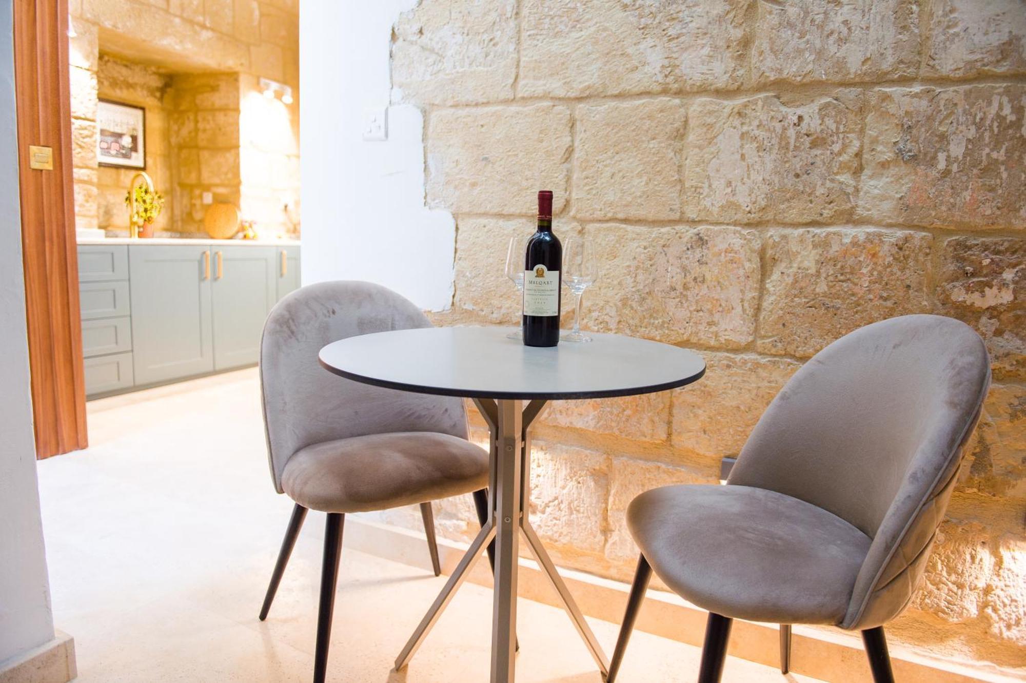 San Anton Suites Attard Exterior foto